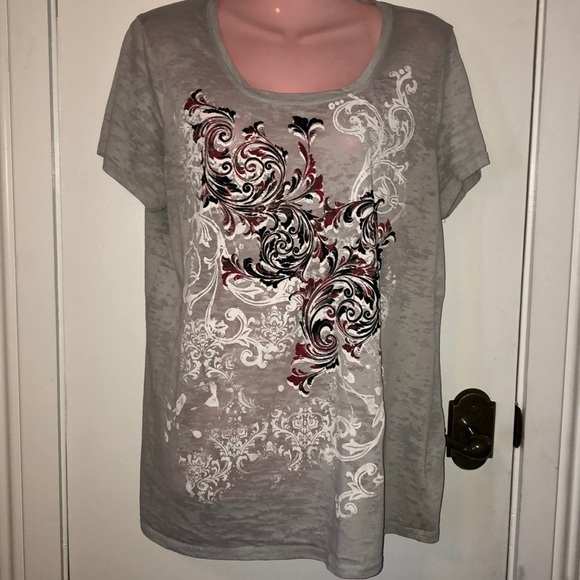 Maurices Tops - Maurice’s graphic tee shirt